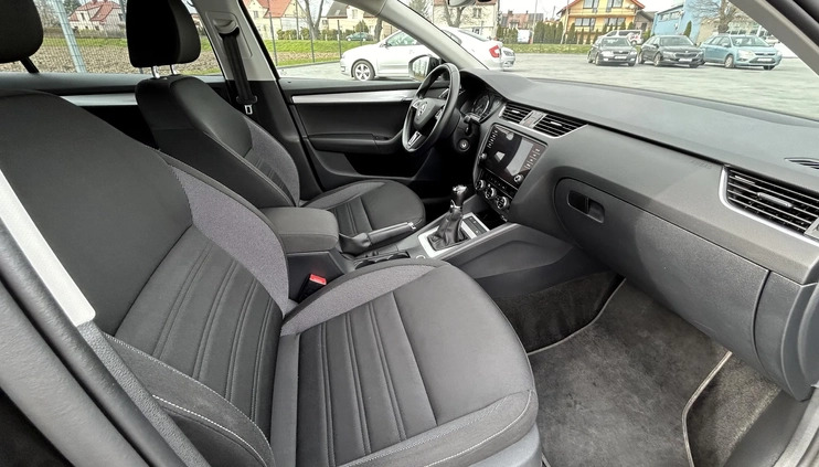 Skoda Octavia cena 74900 przebieg: 96270, rok produkcji 2018 z Wągrowiec małe 154